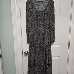 large black and white flowy maxi dress NWOT